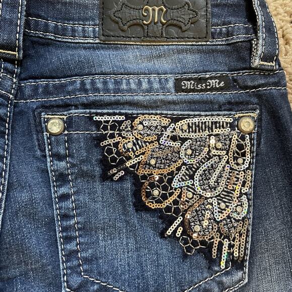 Miss Me Signature Skinny Jeans - Picture 10 of 16